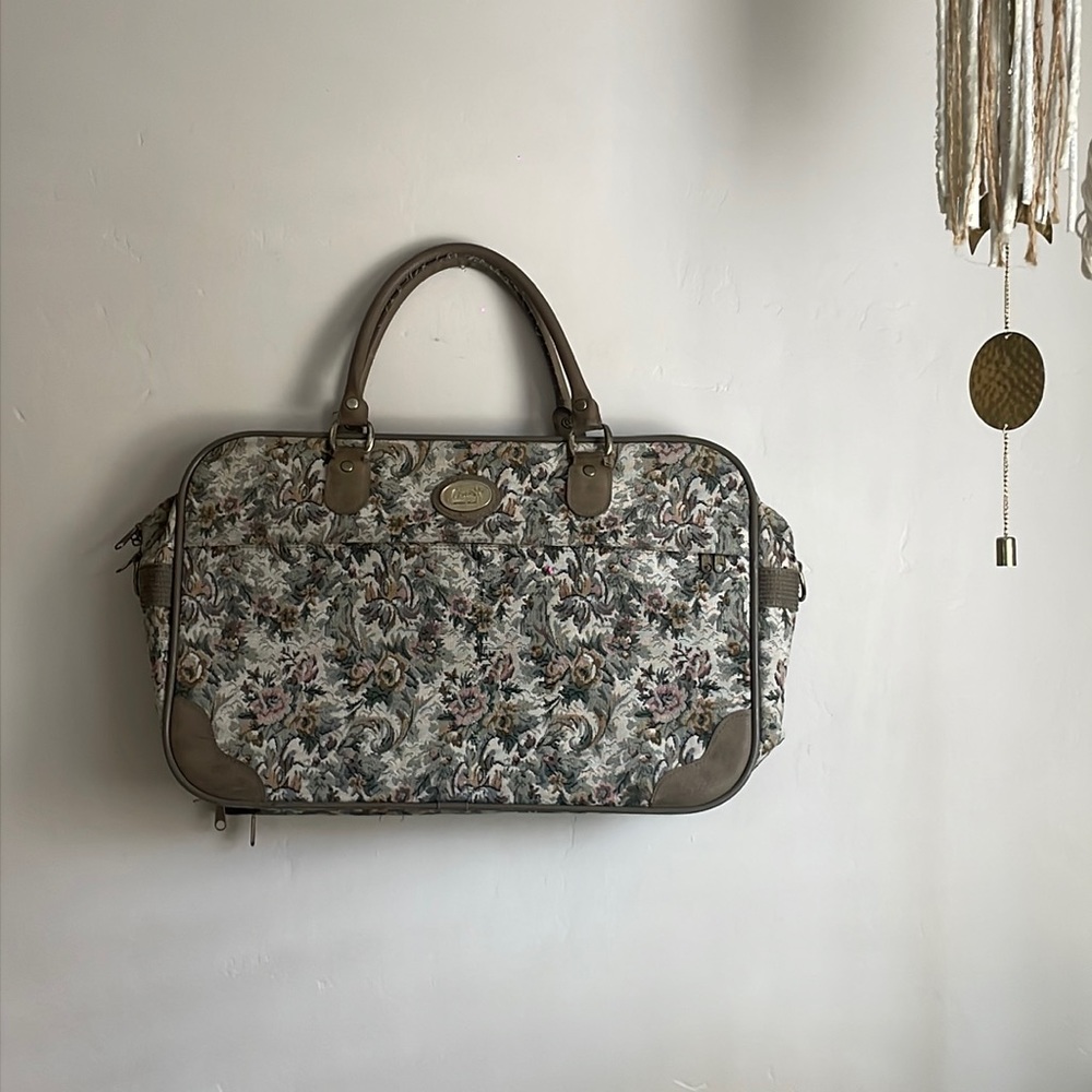 •vintage tapestry bag•